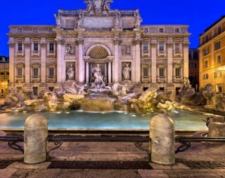 Imagem principal do artigo Roma 'decepciona' turistas com piscina improvisada em frente à Fontana di Trevi